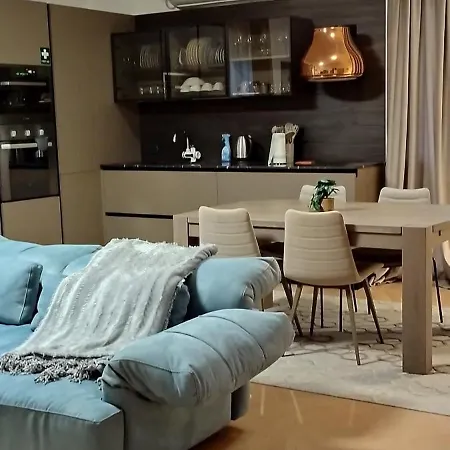 Chaplin * تيرانا