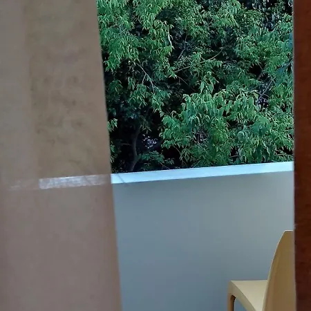 Chaplin * تيرانا