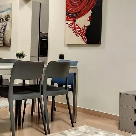 Chaplin Apartmán *